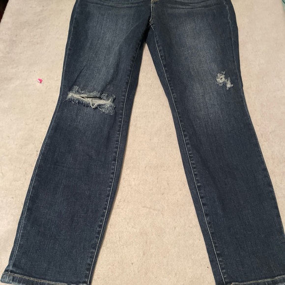 Judy Blue Jeans Womens 9 / 29 Boyfriend Fit Los Angeles Distressed Ripped Denim - Picture 12 of 13
